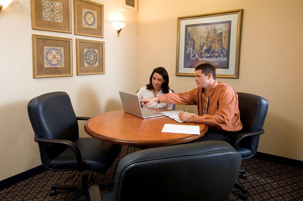 Candlewood Suites Rogers-Bentonville By Ihg Exterior photo