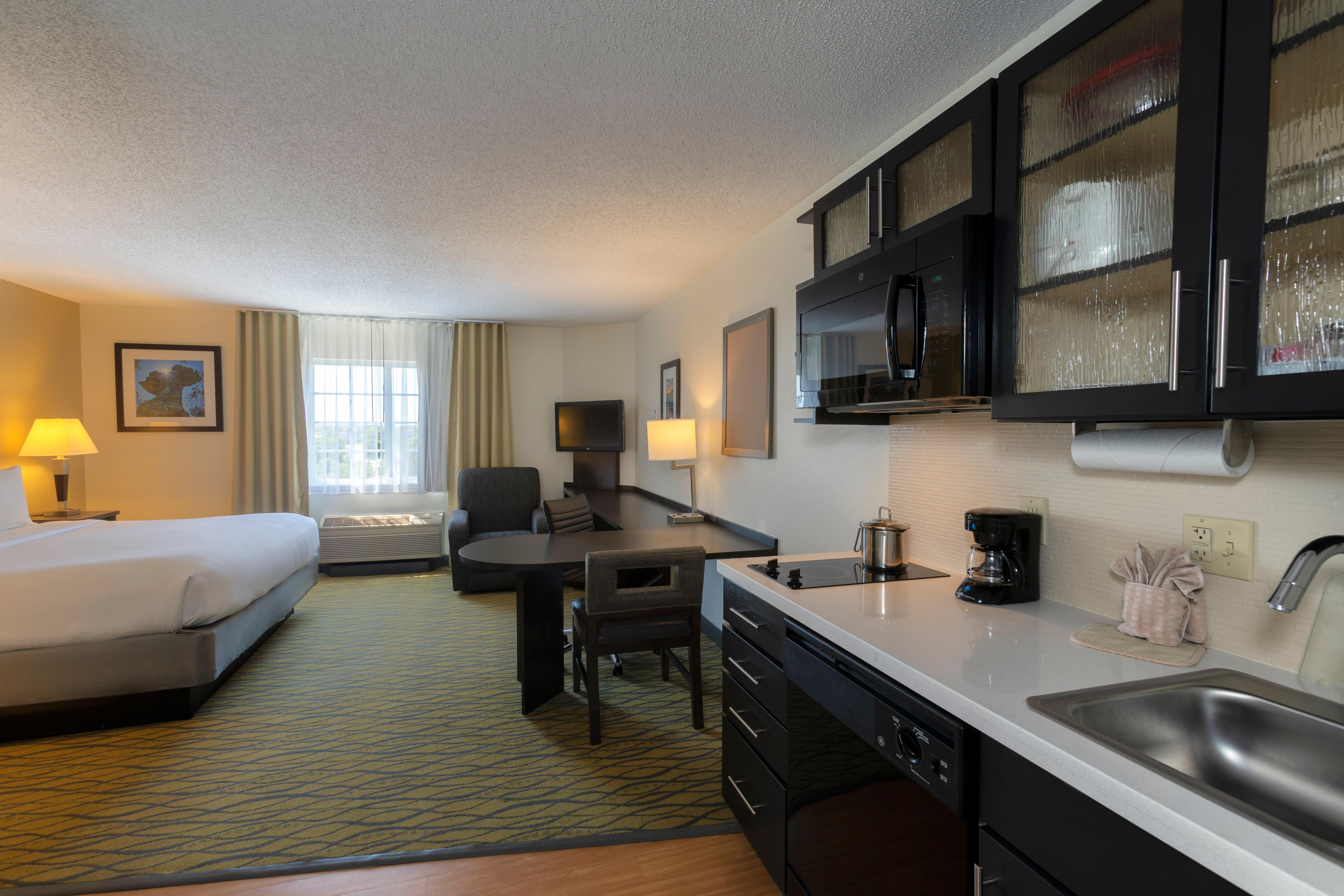 Candlewood Suites Rogers-Bentonville By Ihg Exterior photo