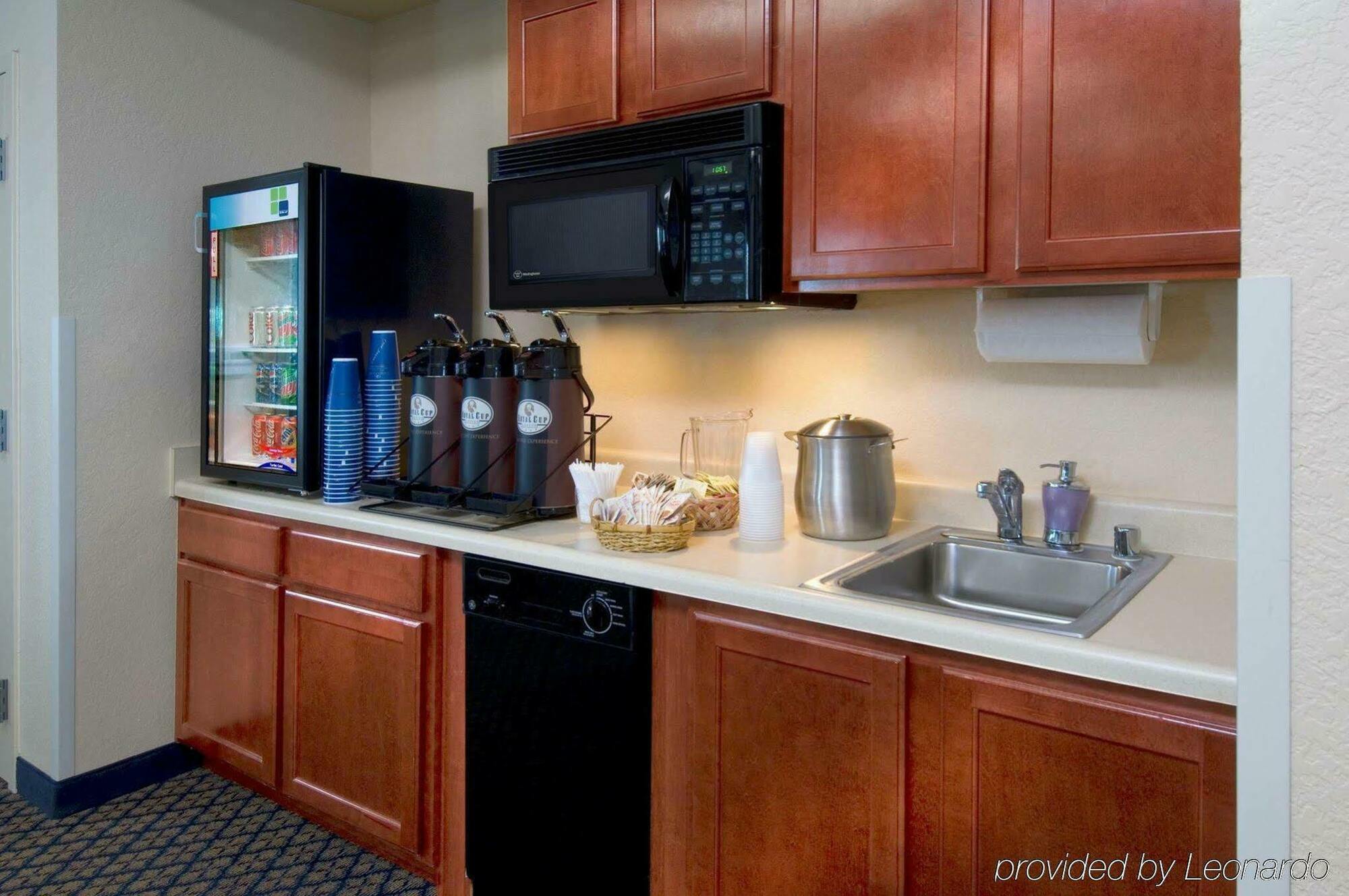 Candlewood Suites Rogers-Bentonville By Ihg Room photo